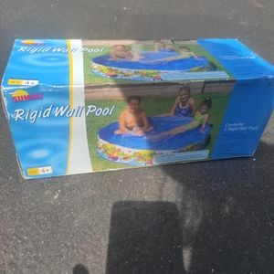 Rigid wall pool